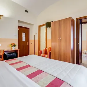 Hotel Domus Carmelitana, Rom