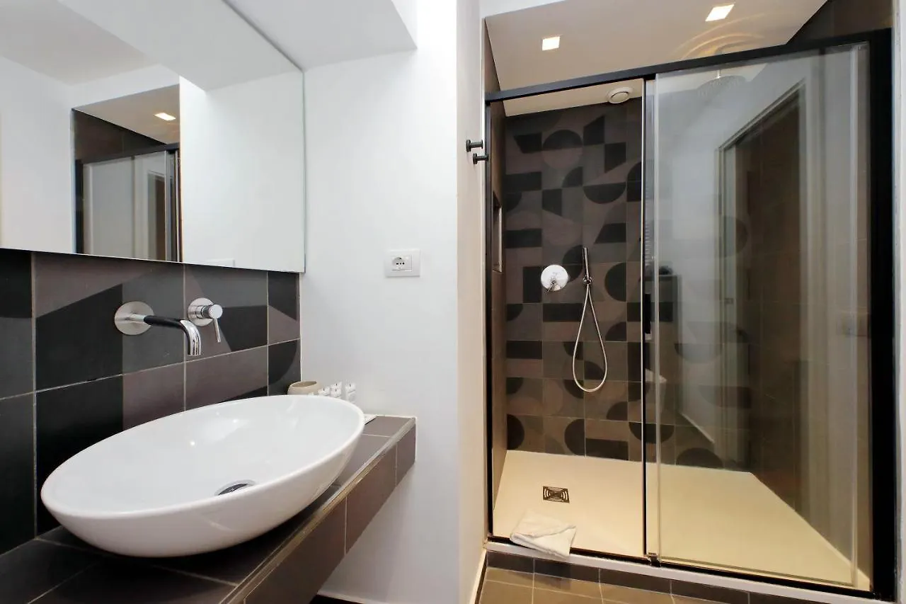 Youroom Vite Rome Italy