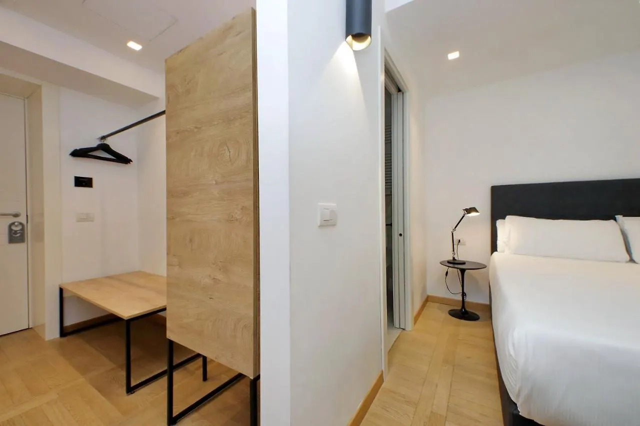 Youroom Vite Rome Guest house
