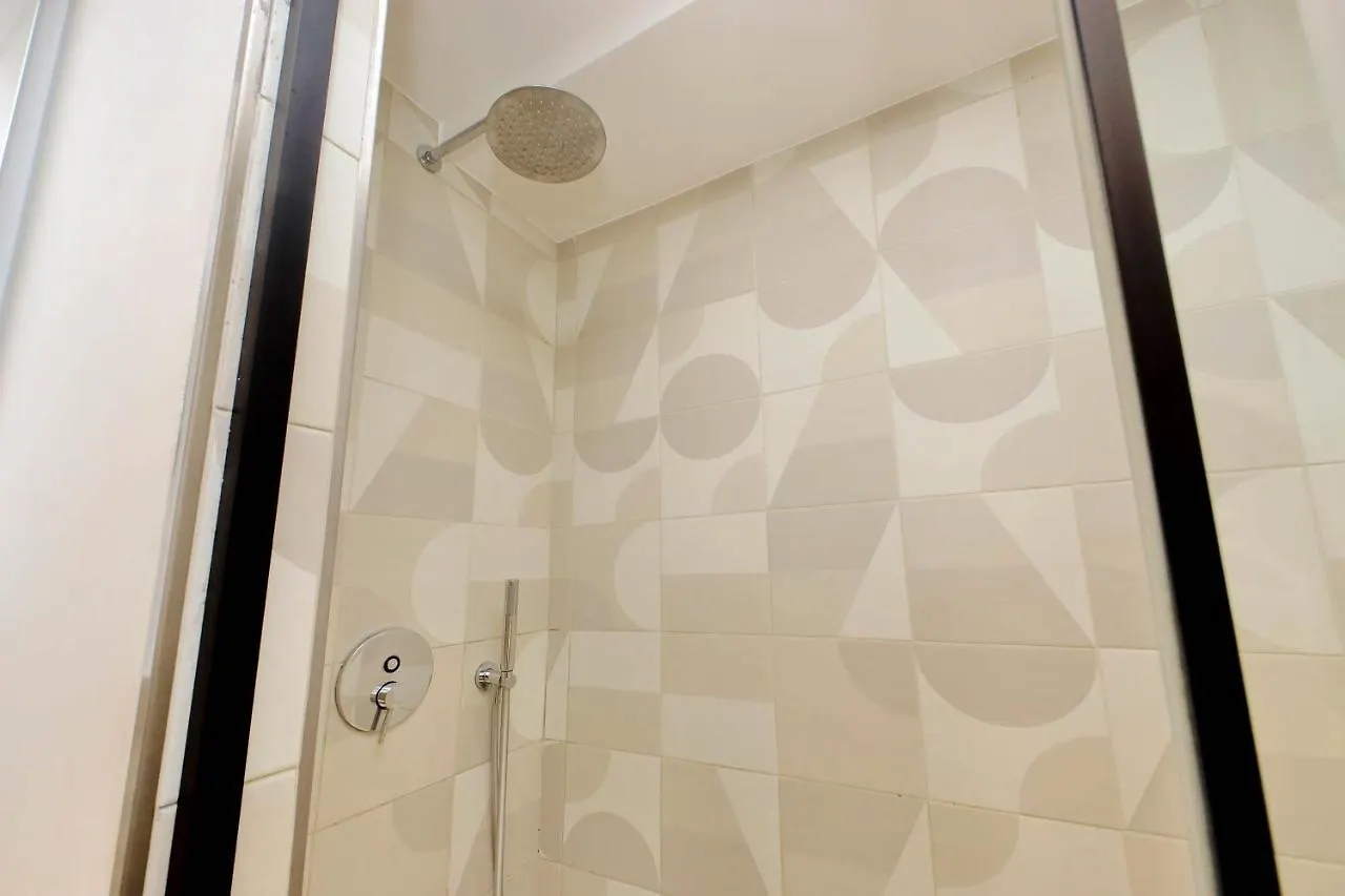 Guest house Youroom Vite Rome Italy